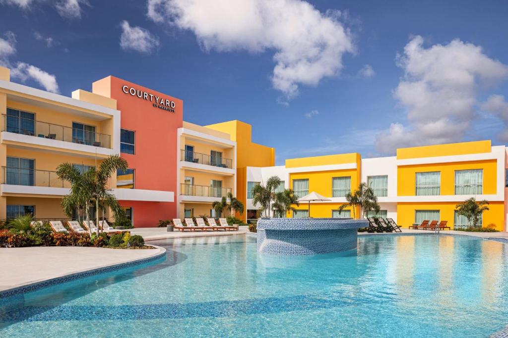Courtyard By Marriot