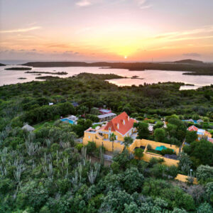 Historic Curaçao landhuis surrounded by tropical gardens
