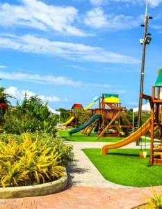 Family-friendly things to do with kids in Curaçao – activities, playgrounds, and attractions.